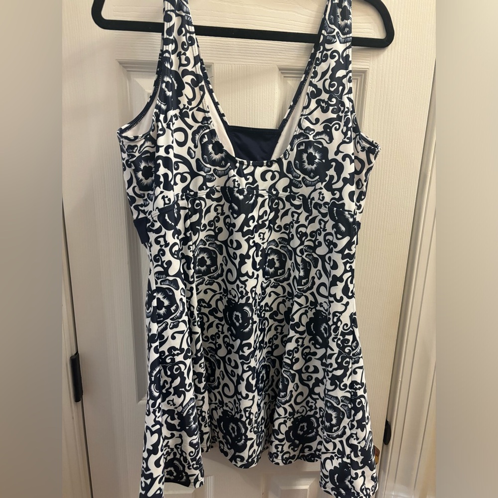 xxxxl navy and white print swim dress - Picture 4 of 4